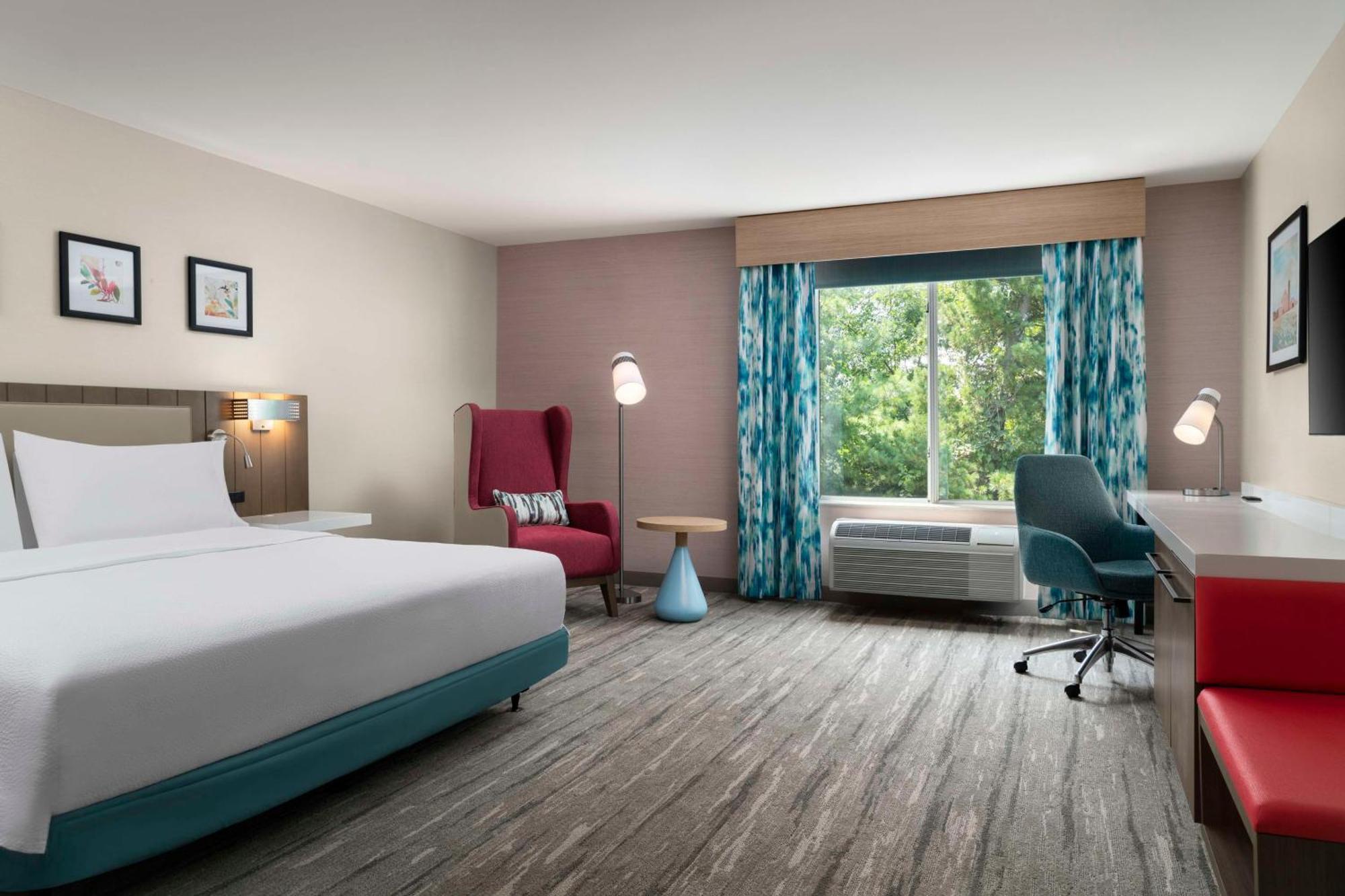 Hilton Garden Hotel 3*